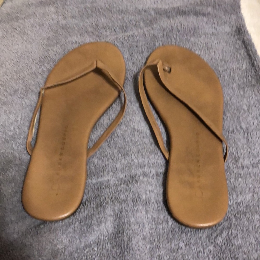 Shoes - Picture 2 of 5